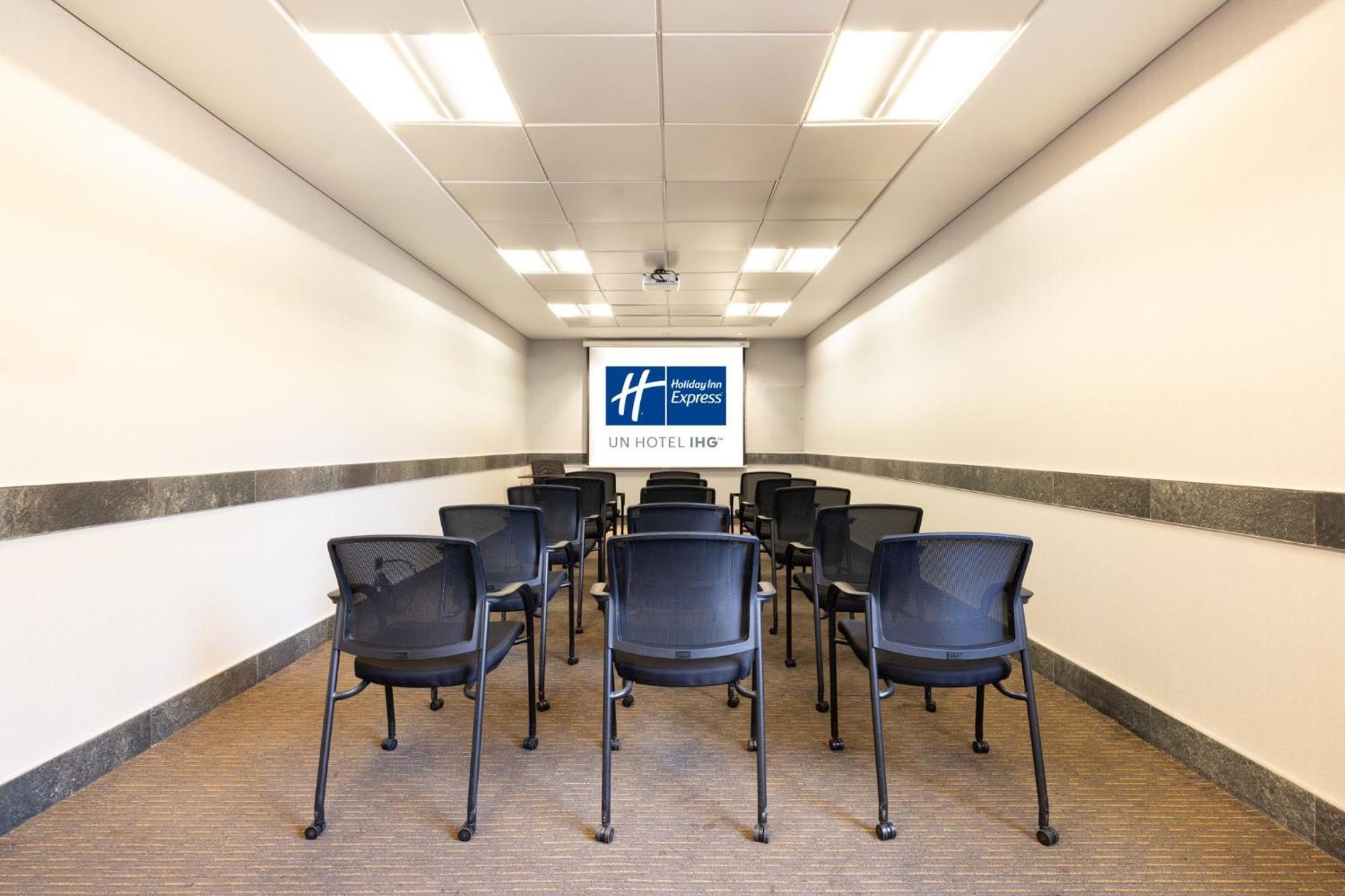 Holiday Inn Express - Concepcion By Ihg Bagian luar foto