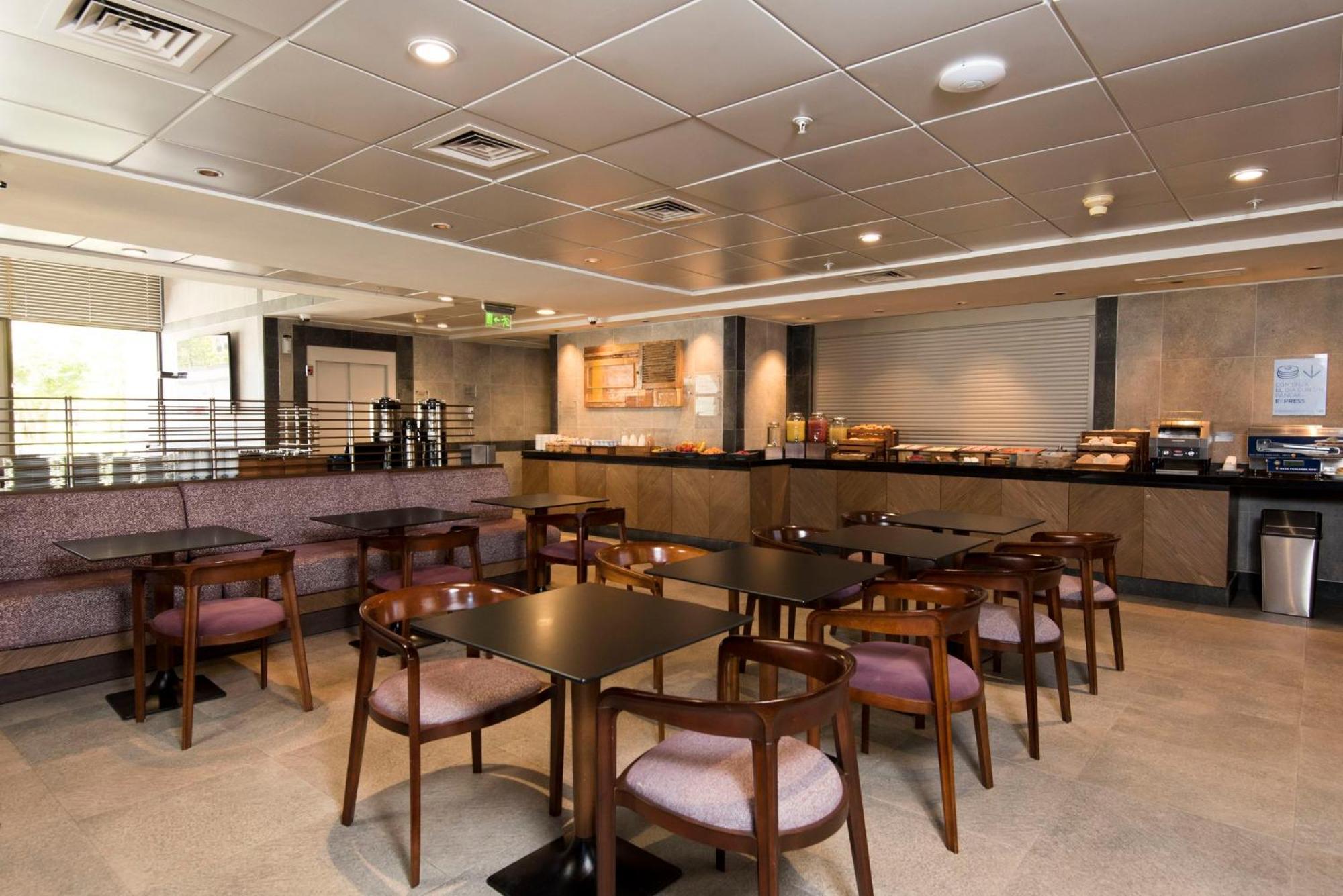 Holiday Inn Express - Concepcion By Ihg Bagian luar foto