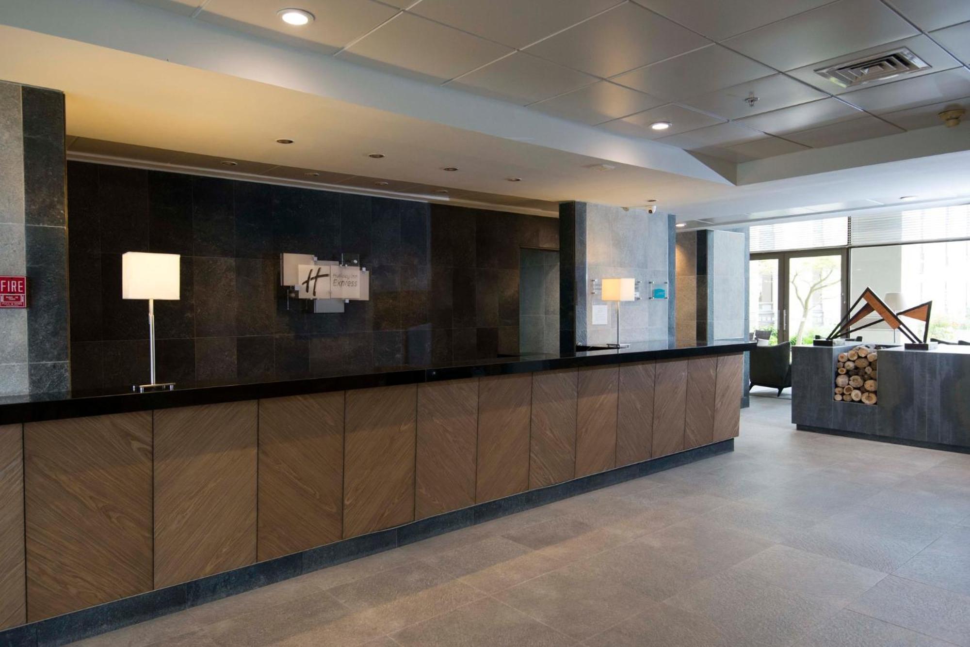 Holiday Inn Express - Concepcion By Ihg Bagian luar foto